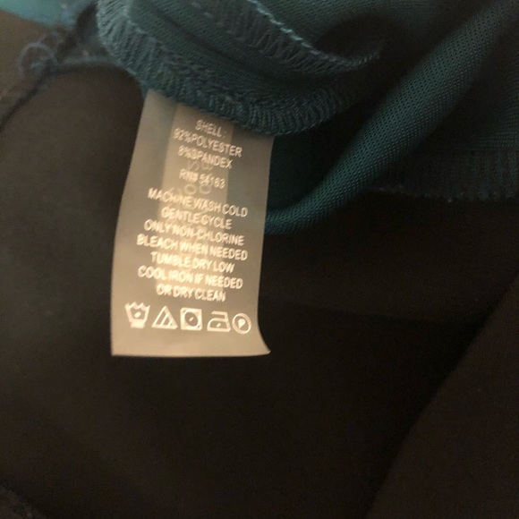 Knee length Calvin Klein stretch sheath - Picture 5 of 6